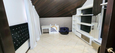 Casa, 4 quartos, 250 m² - Foto 4