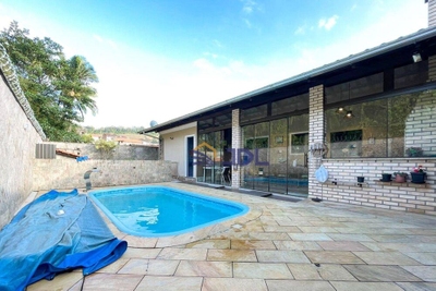 Casa, 3 quartos, 193 m² - Foto 1