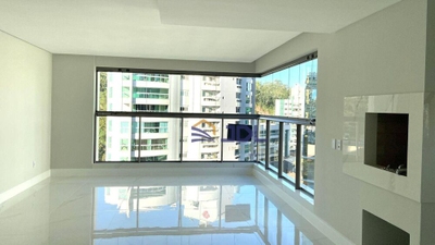 Apartamento, 3 quartos, 137 m² - Foto 2