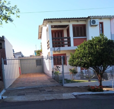 Casa, 3 quartos, 227 m² - Foto 1