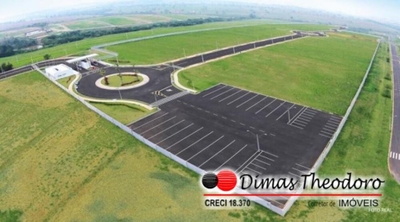 Loteamento e Condomínio, 2000 m² - Foto 1