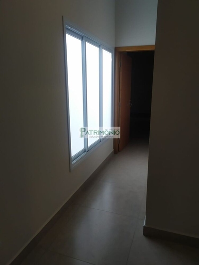 Casa, 3 quartos, 230 m² - Foto 2