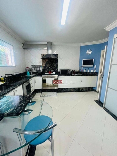 Casa, 4 quartos, 323 m² - Foto 2