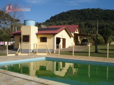 Sítio, 6 quartos, 5000 m² - Foto 1