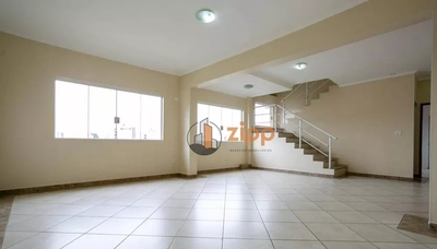 Sobrado, 3 quartos, 270 m² - Foto 2