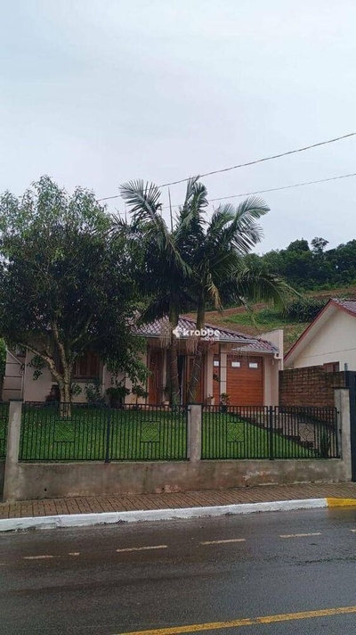 Casa, 2 quartos, 167 m² - Foto 1