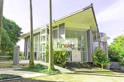 Casa, 5 quartos, 1789 m² - Foto 1