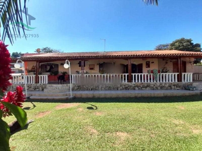 Chácara, 4 quartos, 3500 m² - Foto 1