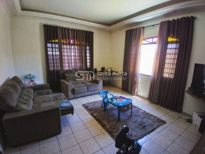 Sobrado, 3 quartos, 300 m² - Foto 1