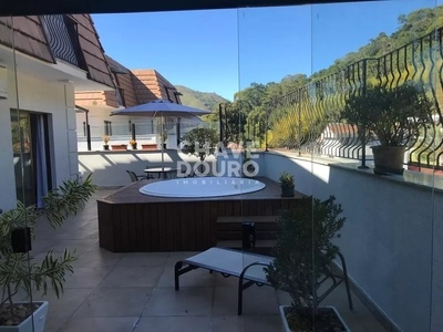 Cobertura, 3 quartos, 227 m² - Foto 3