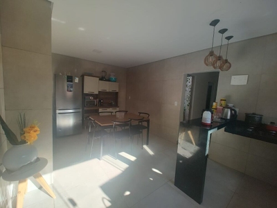 Casa, 3 quartos, 180 m² - Foto 4
