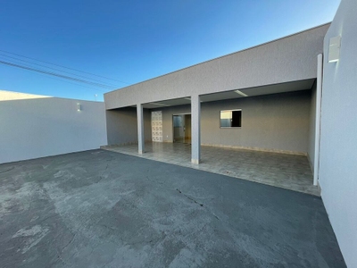 Casa, 3 quartos, 200 m² - Foto 1