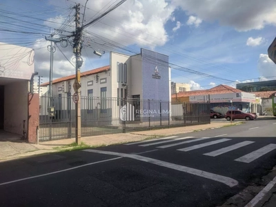 Prédio Inteiro - Foto 1