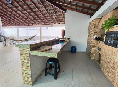 Casa, 4 quartos, 277 m² - Foto 2