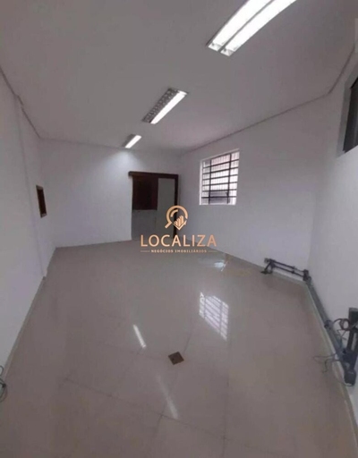 Depósito-Galpão, 742 m² - Foto 1