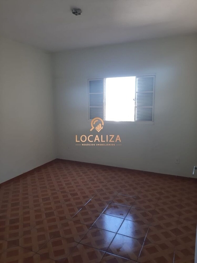 Casa, 3 quartos, 180 m² - Foto 2