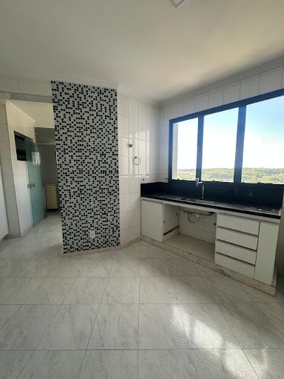 Apartamento, 4 quartos, 233 m² - Foto 1
