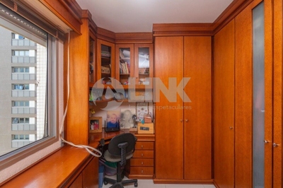 Cobertura, 3 quartos, 218 m² - Foto 4