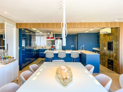 Apartamento, 3 quartos, 209 m² - Foto 1