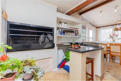 Cobertura, 3 quartos, 249 m² - Foto 1