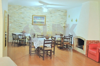 Casa, 3 quartos, 240 m² - Foto 1