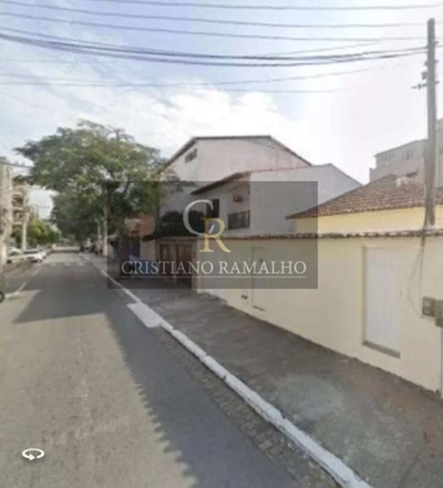 Casa, 6 quartos, 136 m² - Foto 1