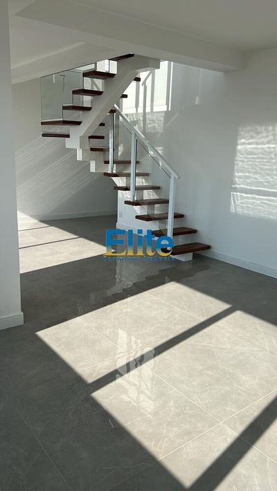 Apartamento, 3 quartos, 225 m² - Foto 2