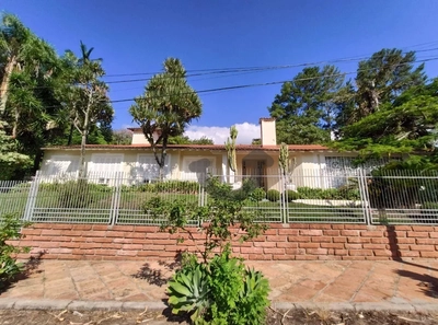 Casa, 3 quartos, 316 m² - Foto 1