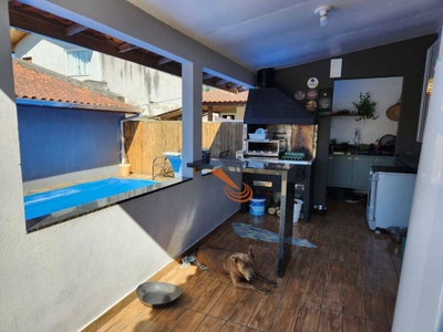 Casa, 3 quartos, 184 m² - Foto 1