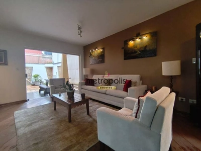 Sobrado, 3 quartos, 304 m² - Foto 1