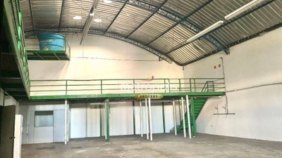 Depósito-Galpão, 553 m² - Foto 1