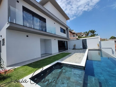 Casa, 3 quartos, 306 m² - Foto 1