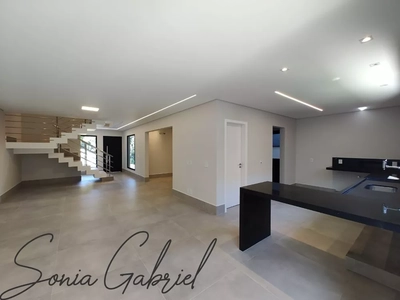 Casa, 4 quartos, 236 m² - Foto 1