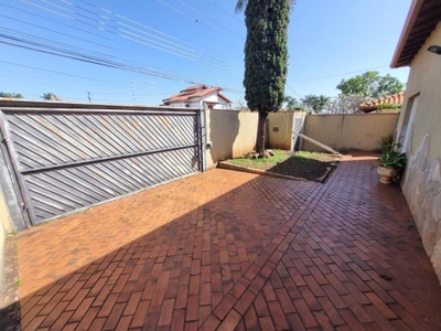 Casa, 4 quartos, 180 m² - Foto 3