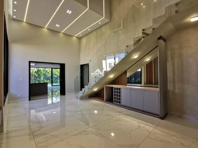 Sobrado, 3 quartos, 256 m² - Foto 2