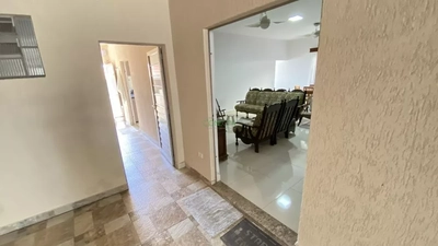 Casa, 3 quartos, 194 m² - Foto 2