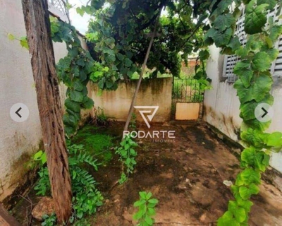 Casa, 6 quartos, 209 m² - Foto 2