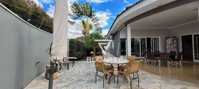 Casa, 3 quartos, 250 m² - Foto 1