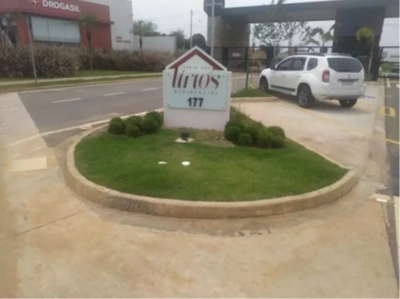 Terreno, 243 m² - Foto 1