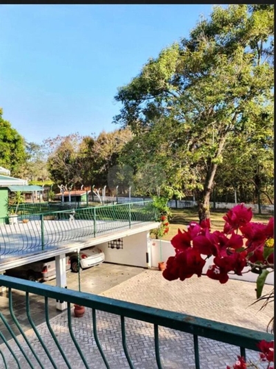 Prédio Inteiro - Foto 1