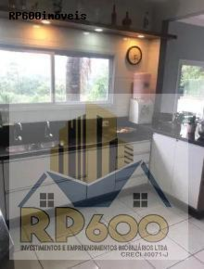 Casa, 3 quartos, 219 m² - Foto 4