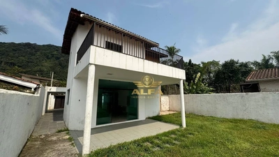 Casa, 3 quartos, 234 m² - Foto 1