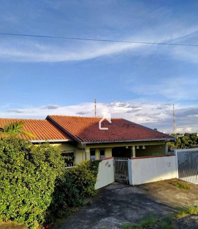 Casa, 4 quartos, 190 m² - Foto 1