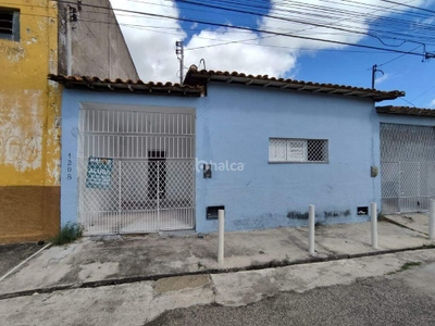 Casa, 2 quartos, 80 m² - Foto 1