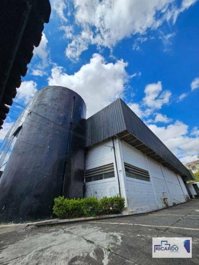 Depósito-Galpão, 835 m² - Foto 1