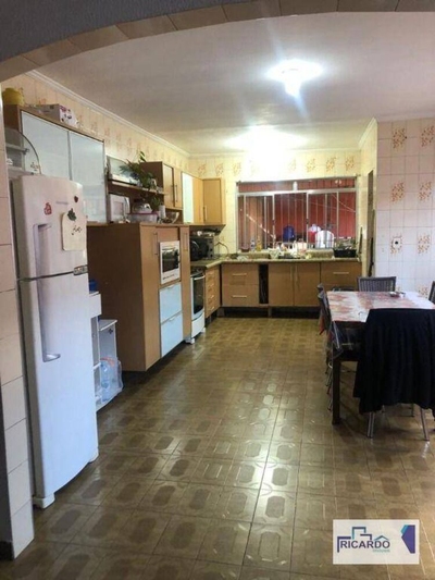 Sobrado, 3 quartos, 243 m² - Foto 2