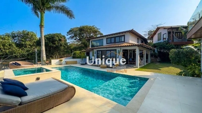 Casa, 6 quartos, 369 m² - Foto 1