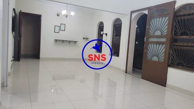 Casa, 5 quartos, 250 m² - Foto 1