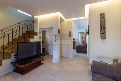 Sobrado, 4 quartos, 205 m² - Foto 1