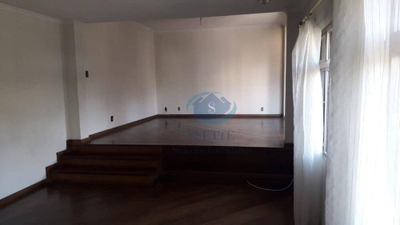 Casa, 4 quartos, 423 m² - Foto 1